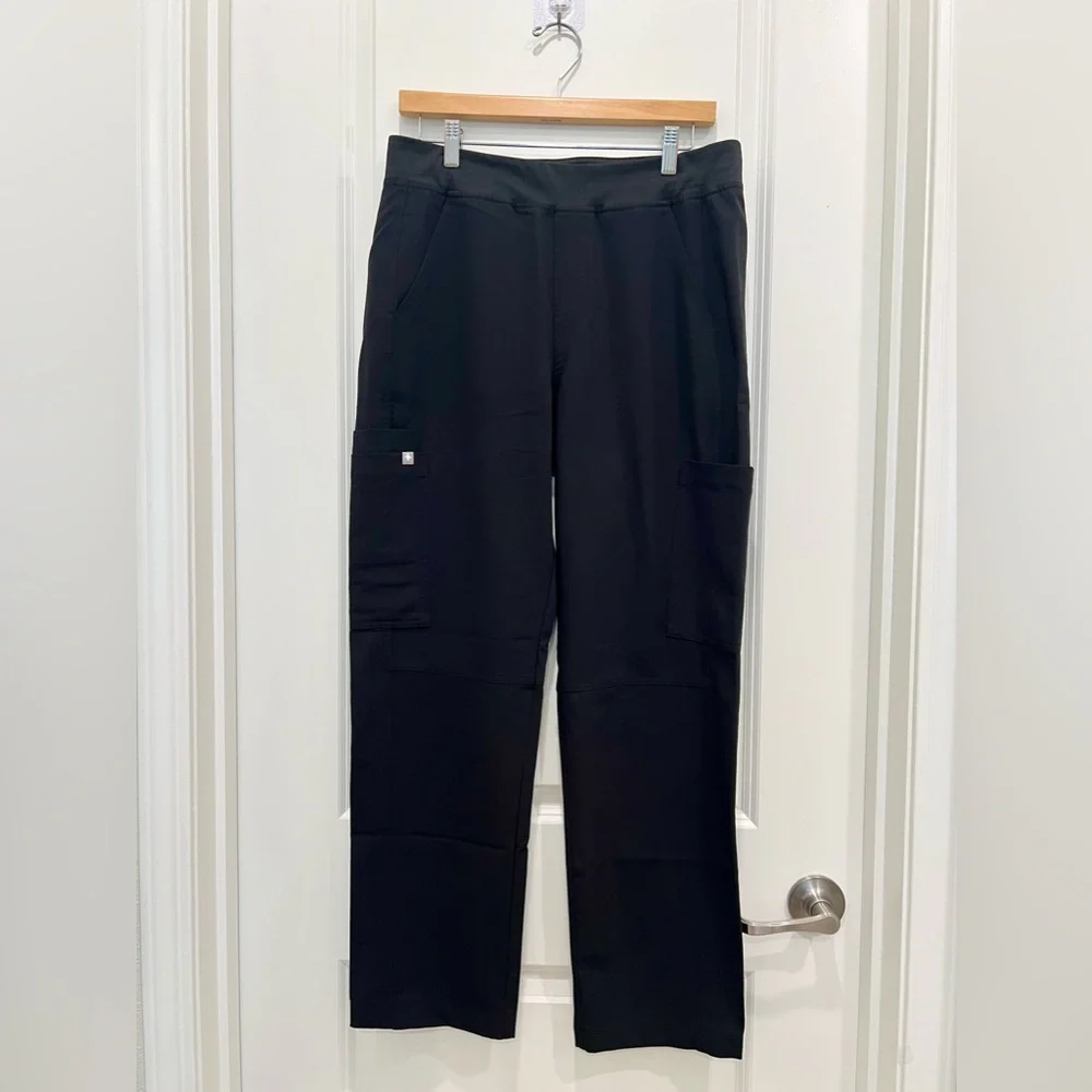 FIGS Mens Cargo Scrubs Pants - Picture 2 of 9
